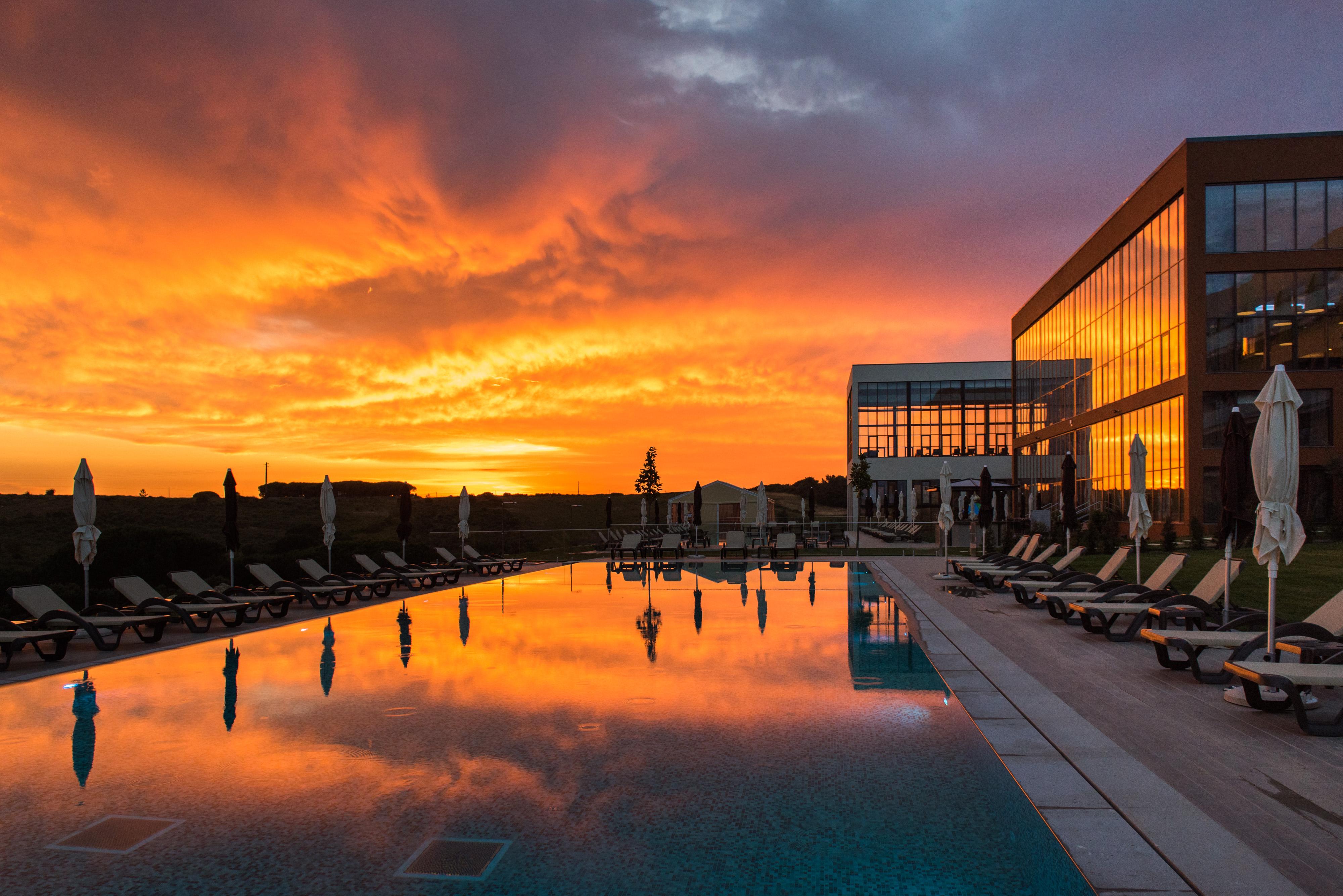Vila Gale Sintra Exteriér fotografie Sunset at the Hotel