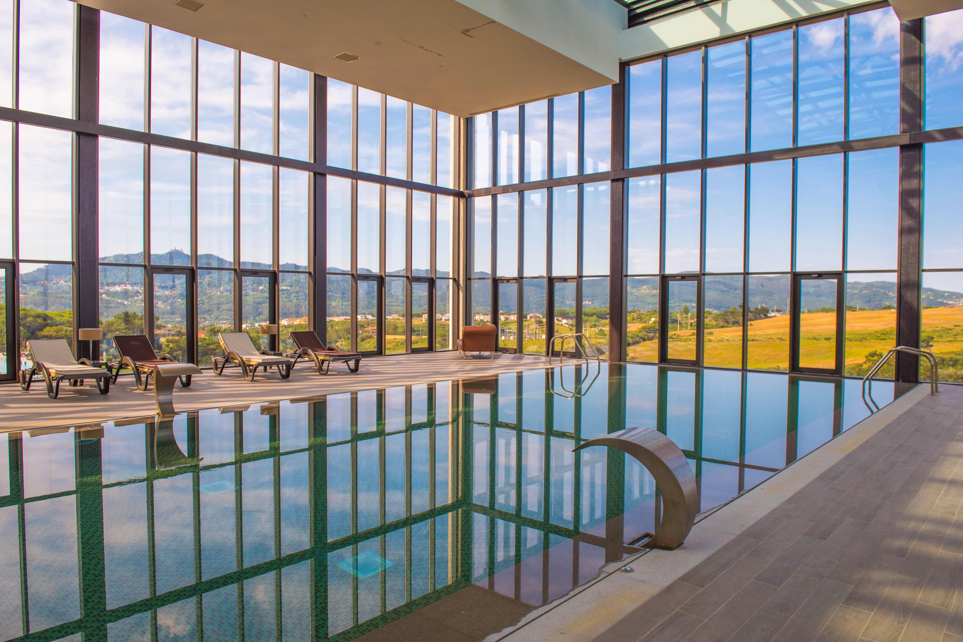 Vila Gale Sintra Exteriér fotografie The indoor pool at the Hotel
