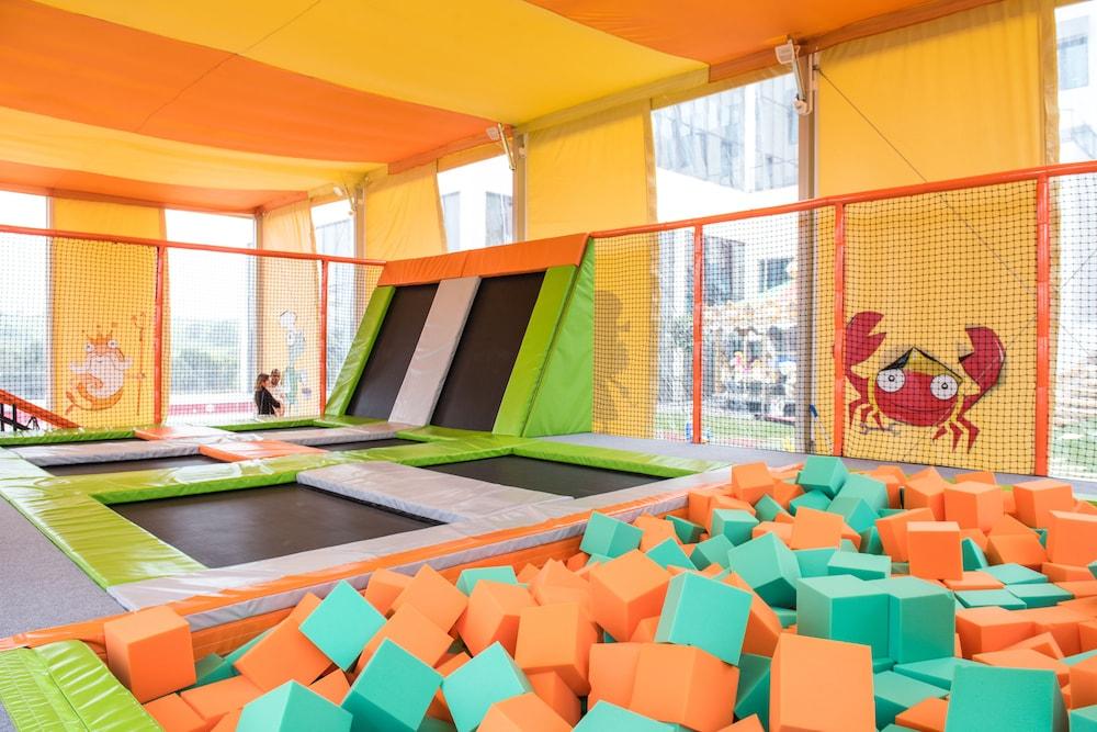 Vila Gale Sintra Exteriér fotografie A trampoline park in China